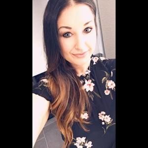 Meet your Posher, Becca